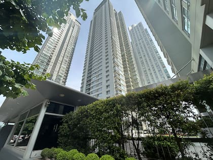 Le Parc Residential Tower
