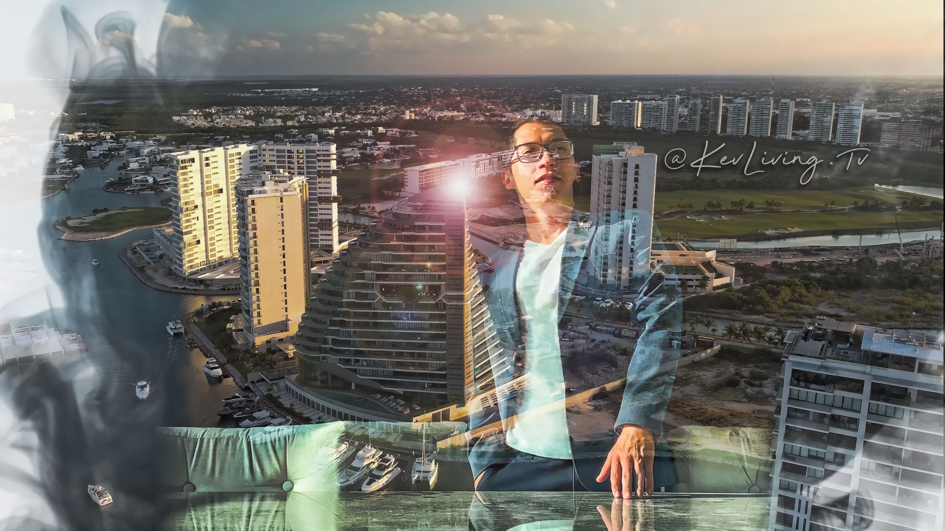 Soy Kev Living — Agente de Bienes Raíces Internacional con Mentalidad de Negocios y Marketing